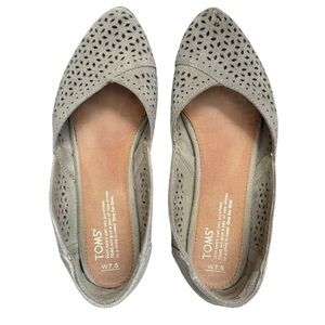 TOMS Women's Perforated Tan Ballet Flats